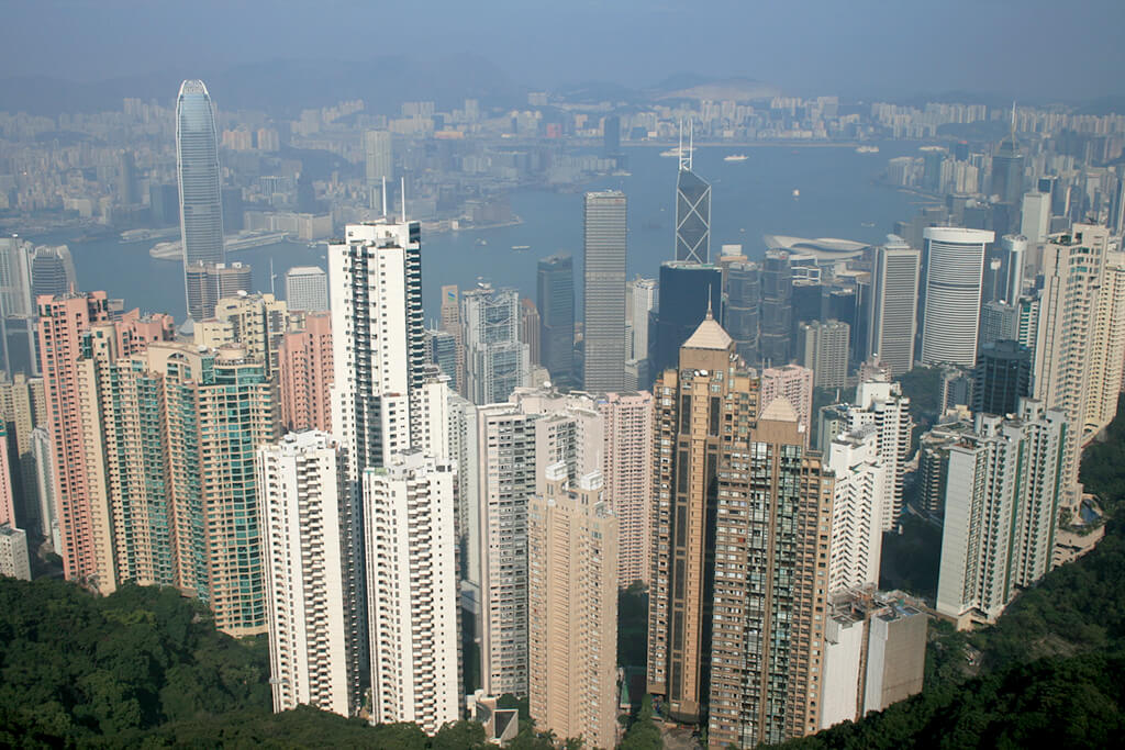 victoria peak        
        <figure class=